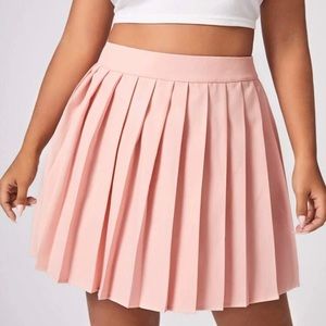 Pleated skirt